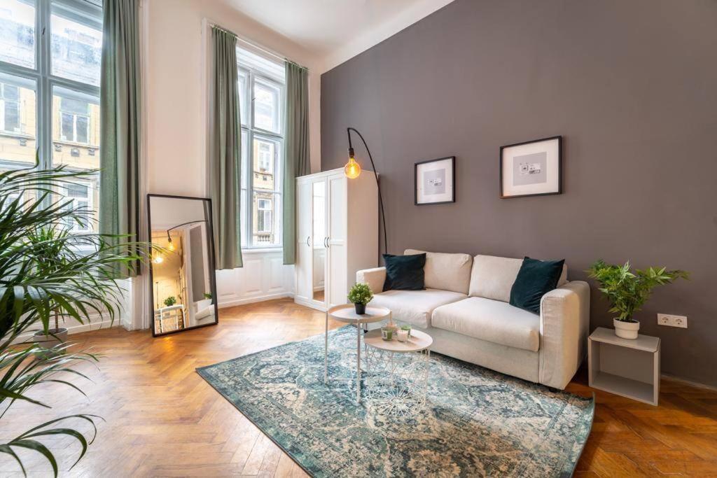 Modern Gem For 4 People Budapest